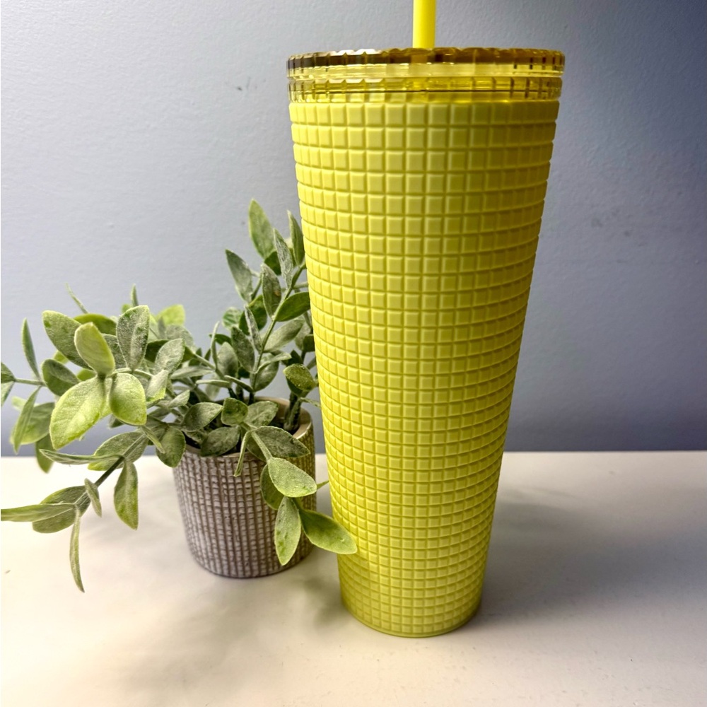 NWT, Starbucks 2023 'Meadow Soft Touch Grid' Matte Yellow Venti Tumbler